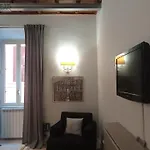 Fontana Di Trevi - Central Apartment In Rome